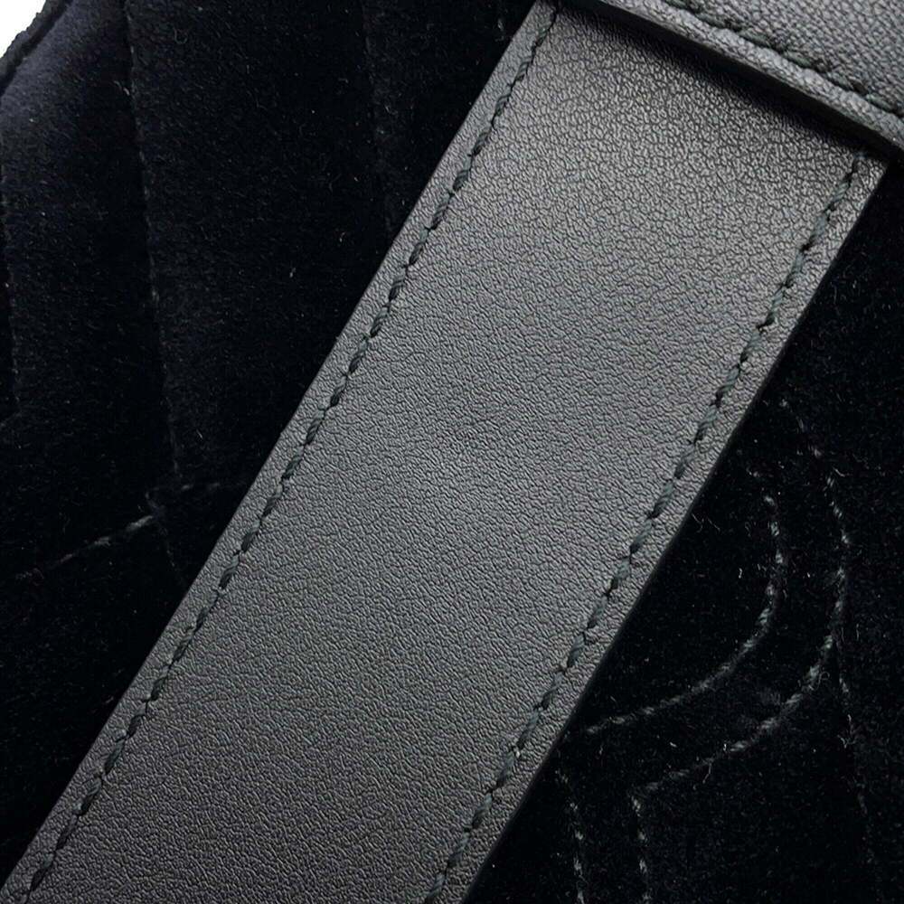 GUCCI Black Leather GG Marmont Pouch - Picture 13 of 16